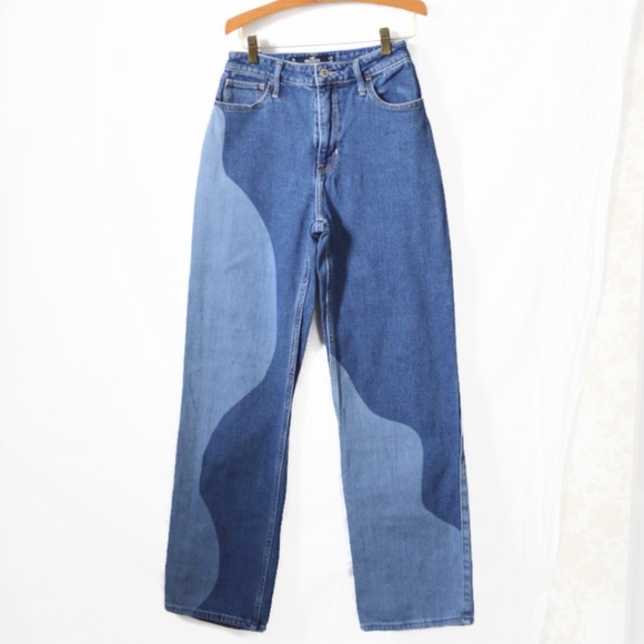 Hollister Denim - Hollister Ultra High Rise Dad Denim Jeans Size 1R Waist 25" Length 31" Perfect!